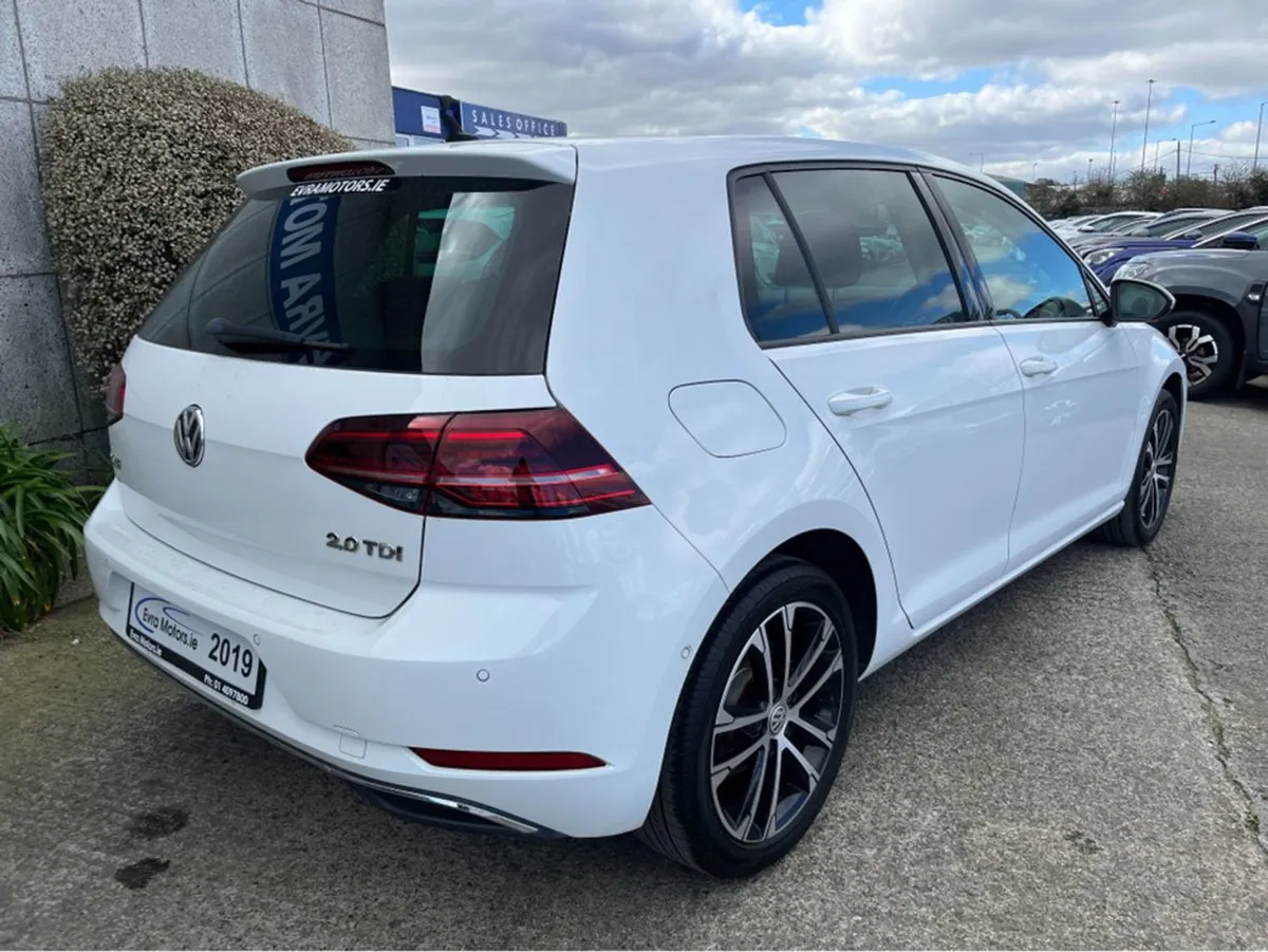 Volkswagen Golf Comfortline Automatic 2.0 Diesel - Image 4