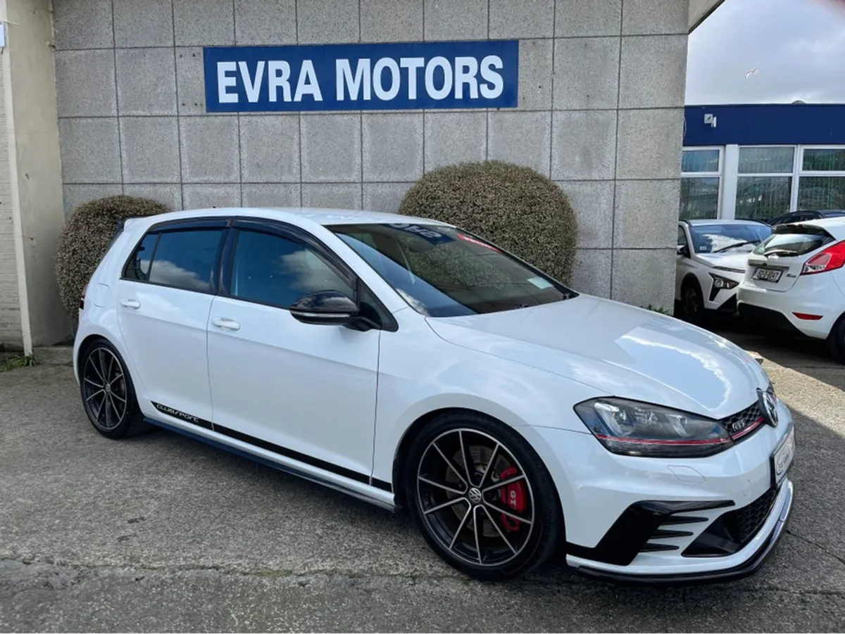 Volkswagen Golf GTI Clubsport Automatic 2.0 Petro - Image 3