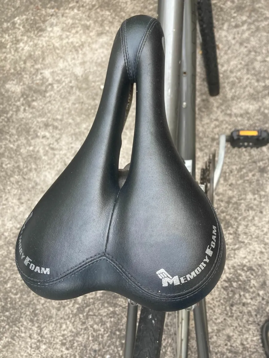 Hybrid Bicycle - M Size Frame - Image 3
