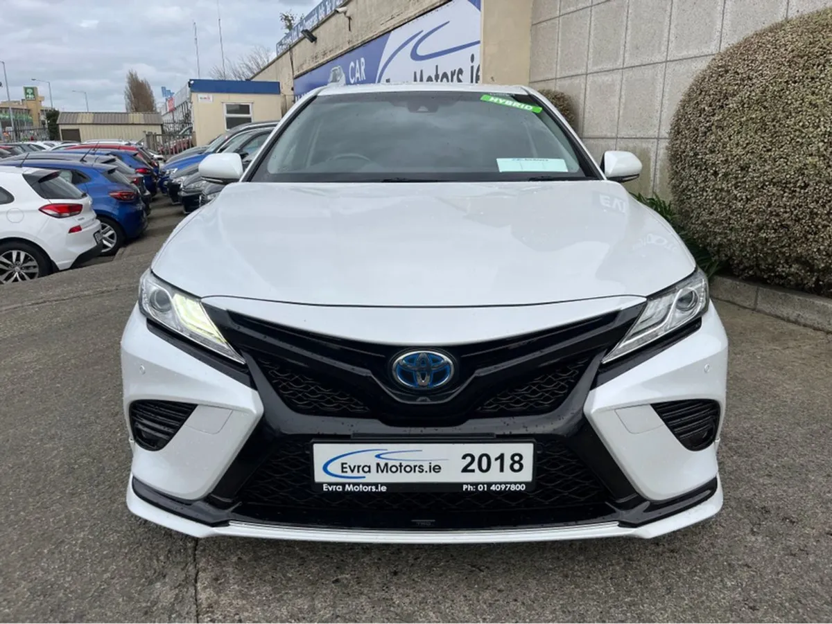 Toyota Camry Automatic Hybrid 2.5 Petrol //high S - Image 2