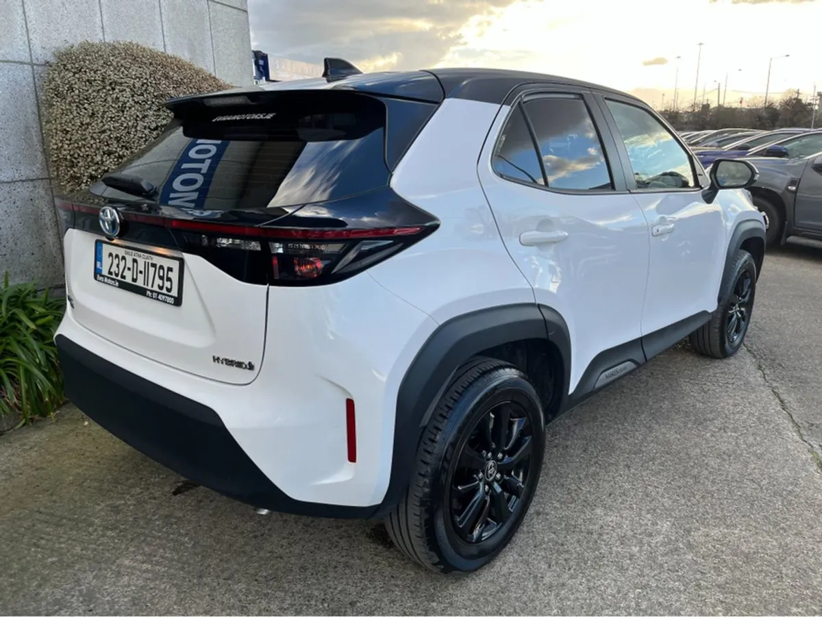 Toyota Yaris Cross Luna Automatic Hybrid 1.5 Petr - Image 4