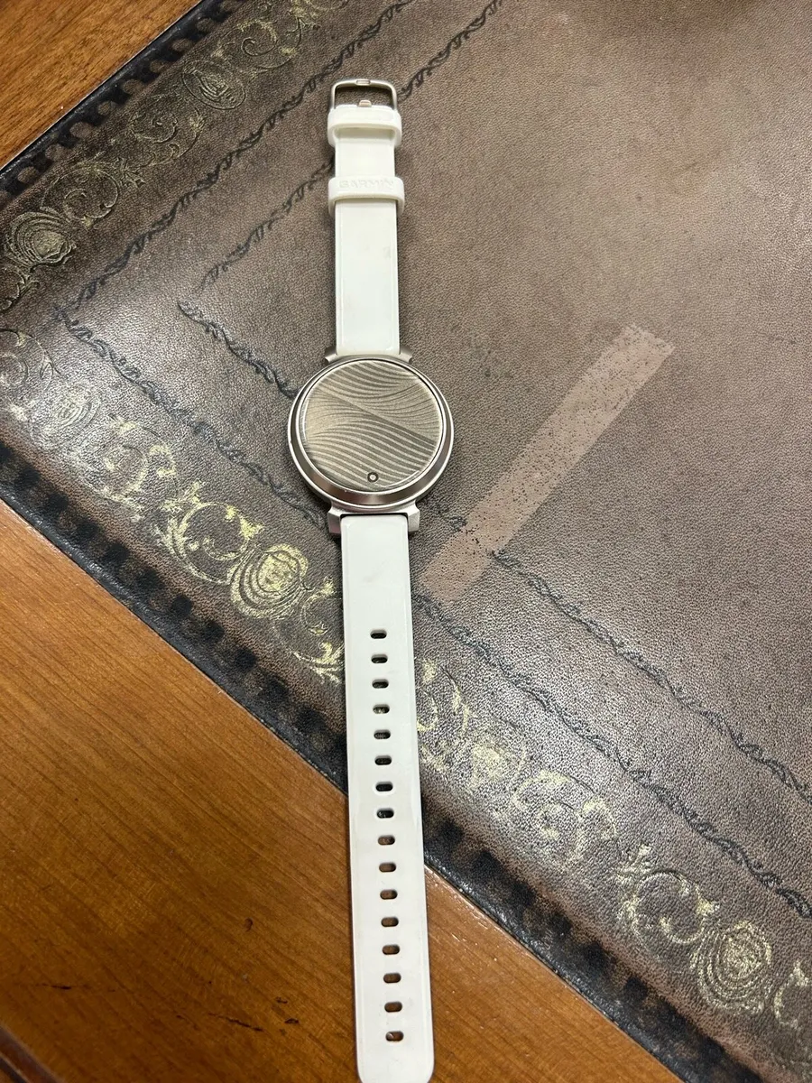Smart watch - Image 1