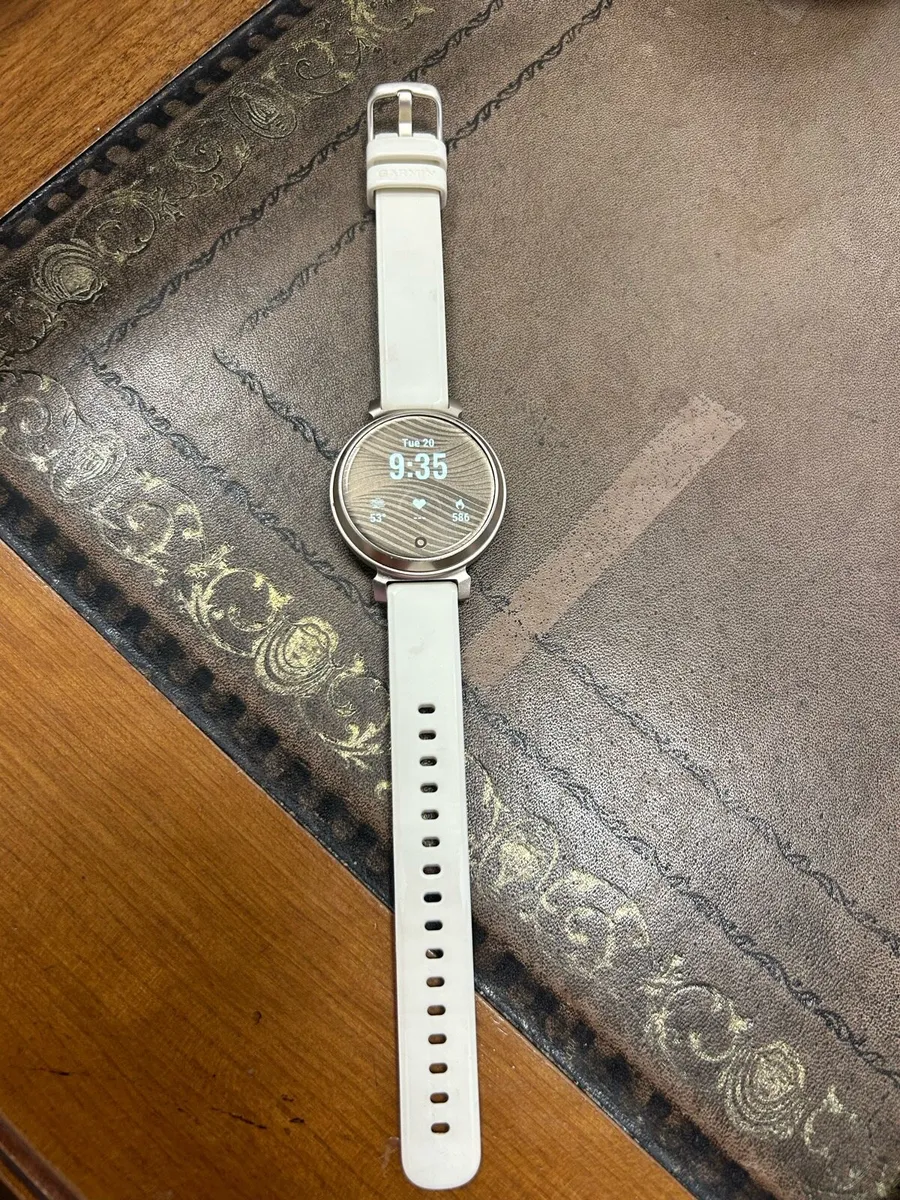 Smart watch - Image 2