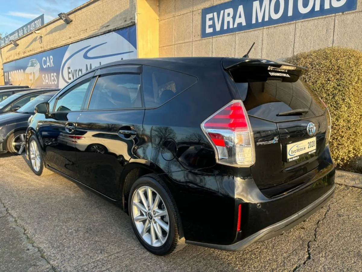 Toyota Prius 7 Seater Automatic Hybrid 1.8 Petrol - Image 4