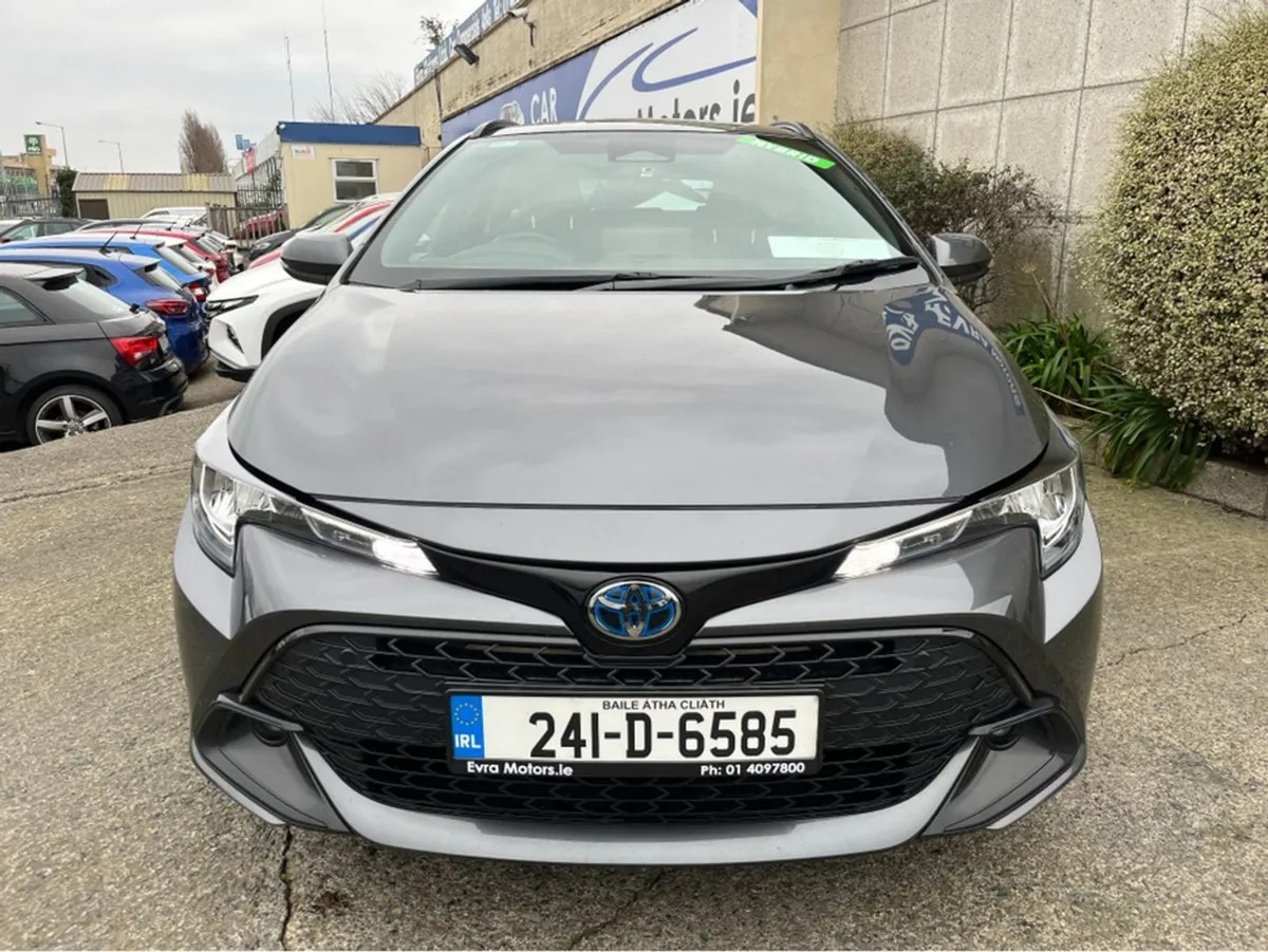 Toyota Corolla Hybrid Luna Automaitc Estate 1.8 P - Image 2