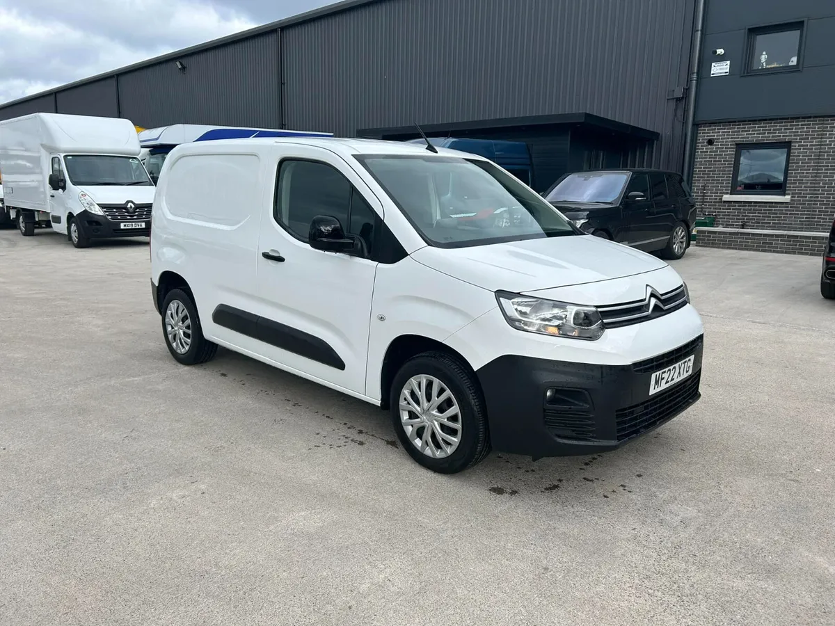 2022 Citroen Berlingo 1.5 enterprise - Image 1