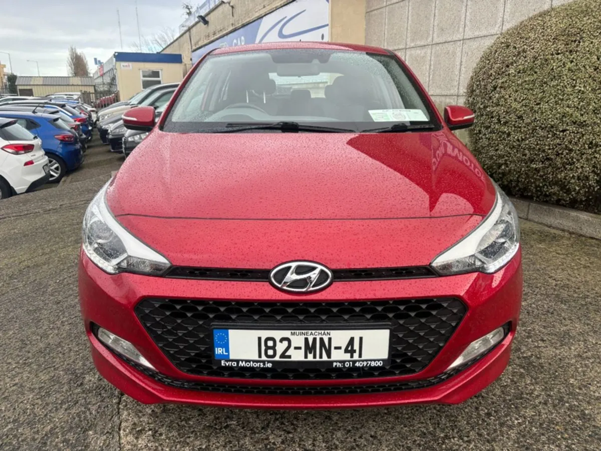 Hyundai i20 Active Deluxe 1.2 Petrol - Image 2