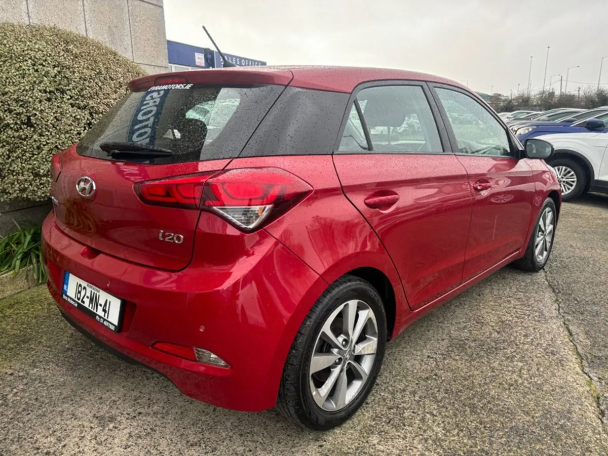 Hyundai i20 Active Deluxe 1.2 Petrol - Image 4