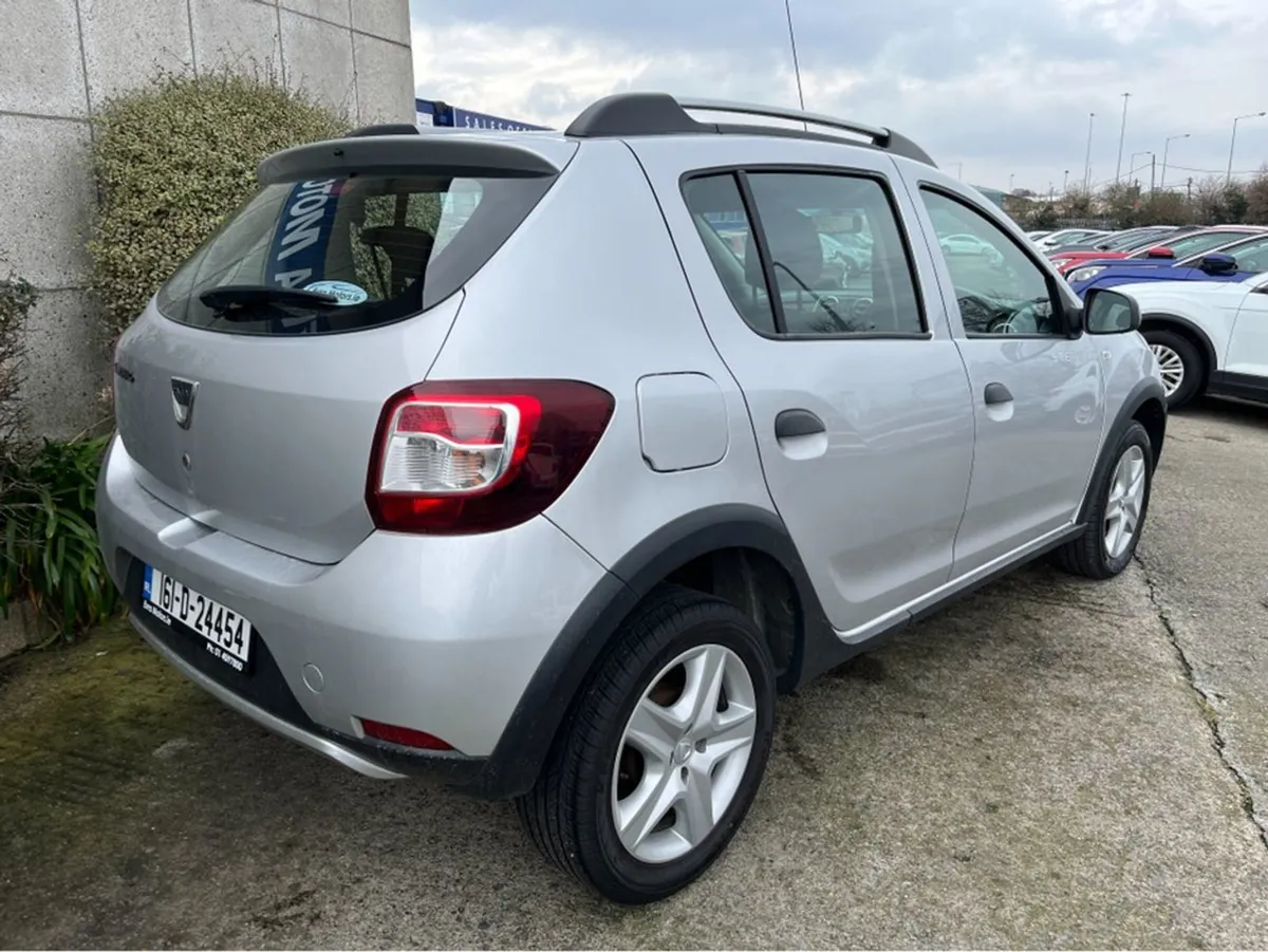 Dacia Sandero Stepway Alternative 1.5 Diesel - Image 4