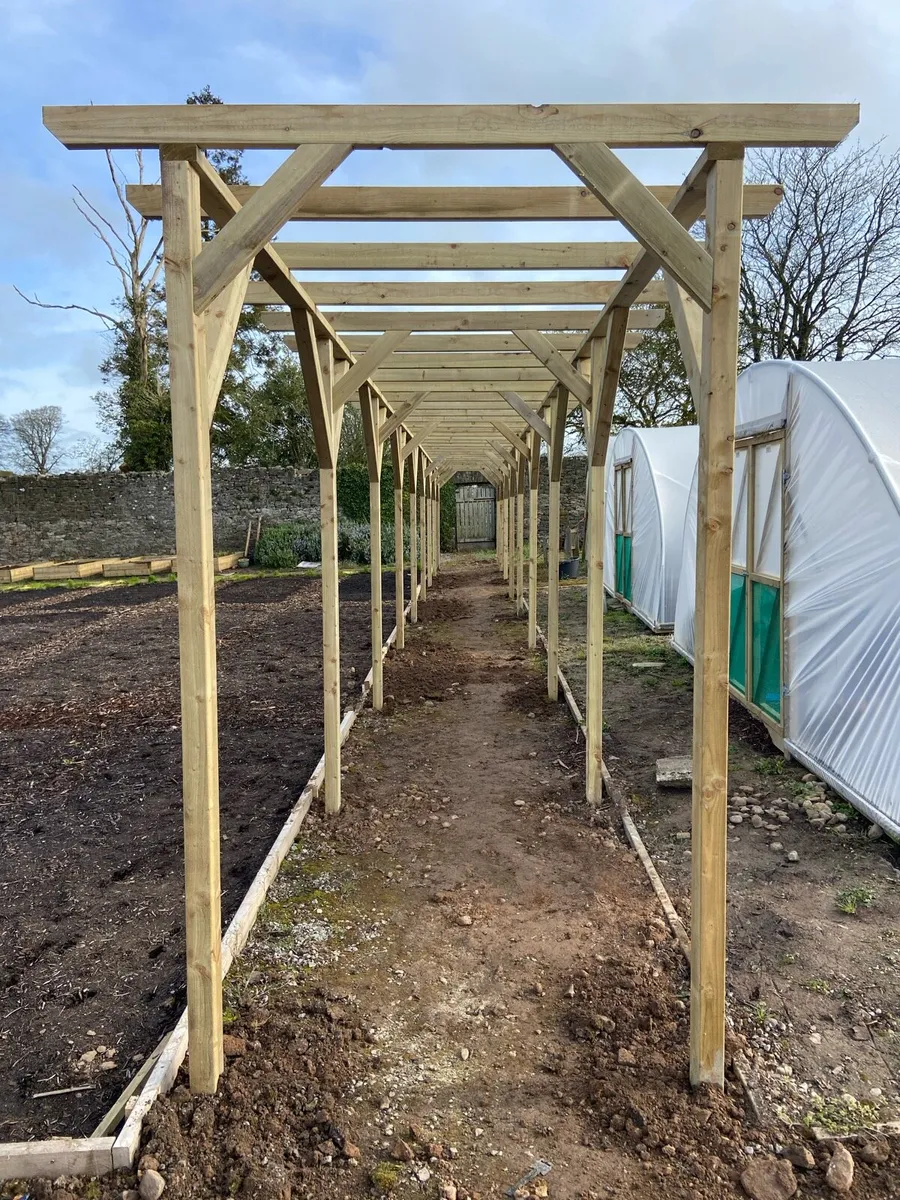 Pergolas/garden furniture - Image 4