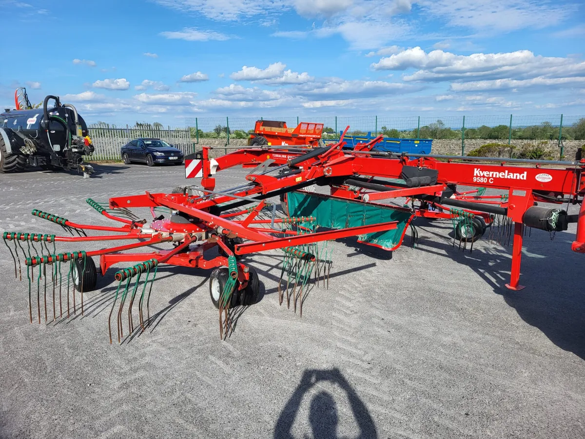 Kverneland 9580c Rake - Image 4