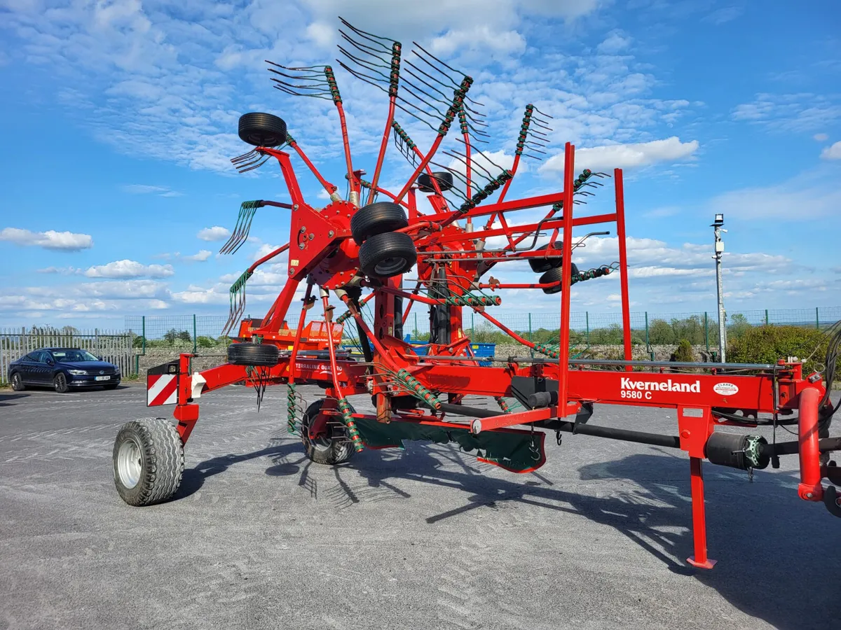Kverneland 9580c Rake - Image 1