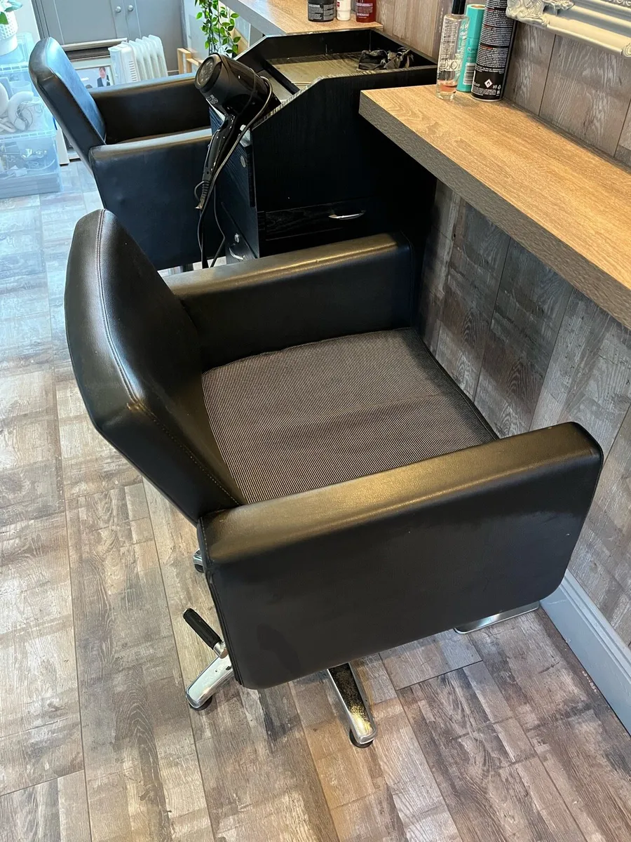 Hair salon equipment - Image 2