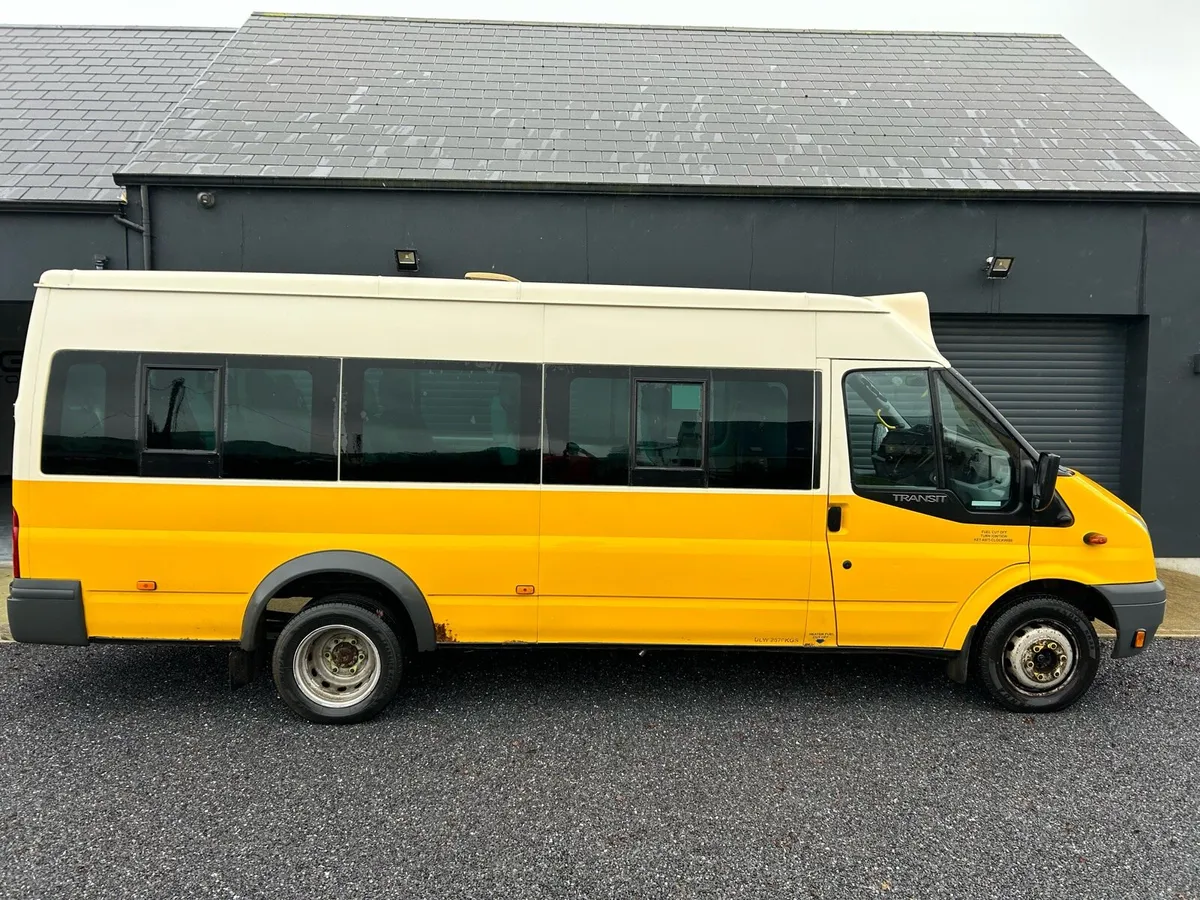 Ford transit minibus 17 seater x 2 - Image 1