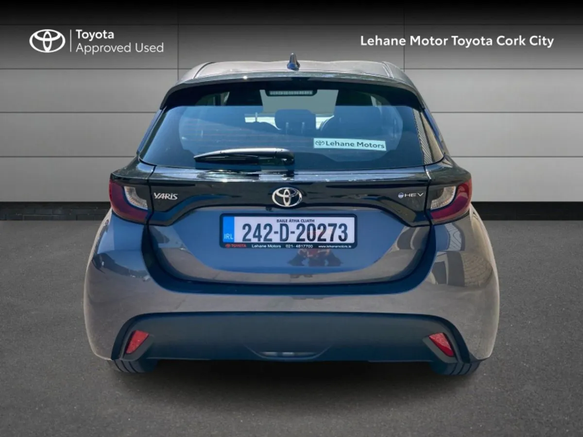 Toyota Yaris Yaris Hybrid 115 Luna - Image 4