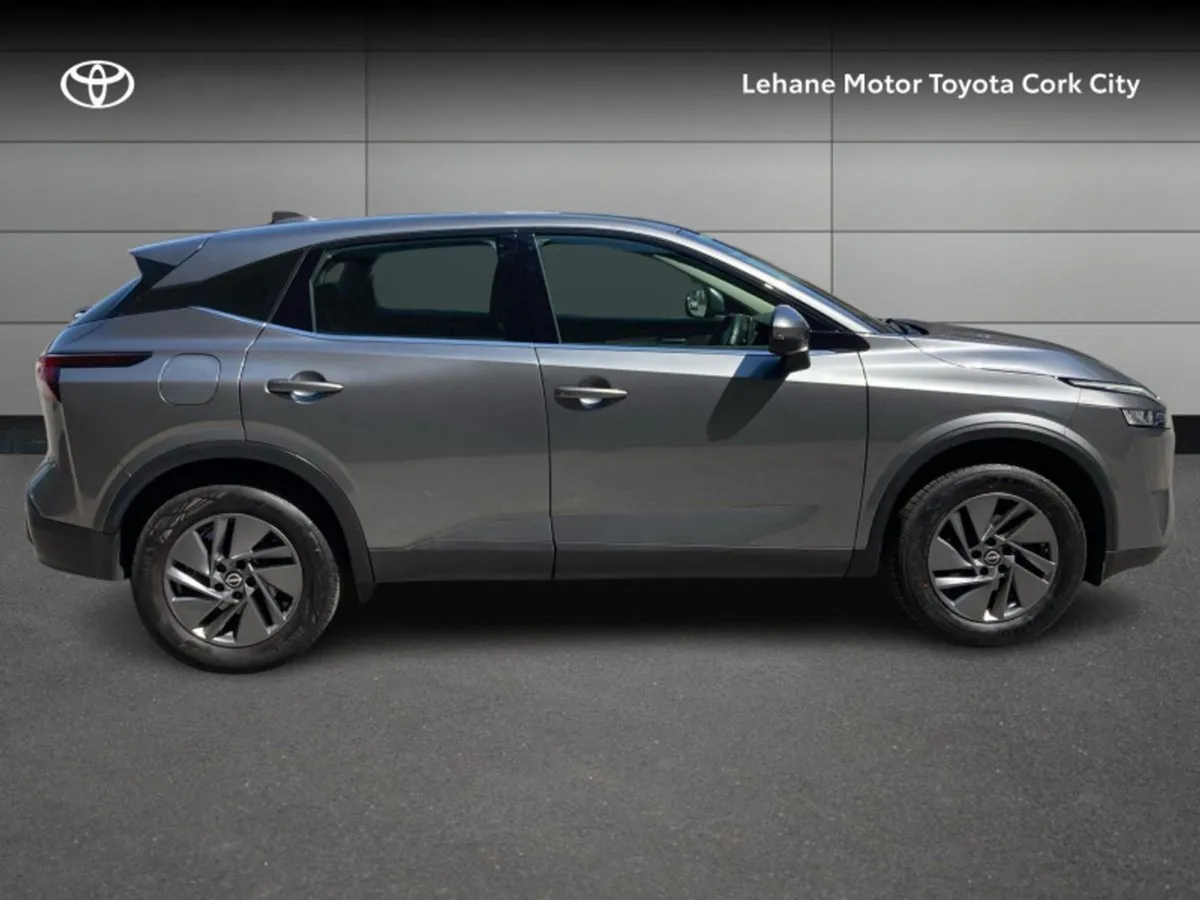 Nissan QASHQAI QQ 1.3 HYB SV MY2 4DR - Image 3