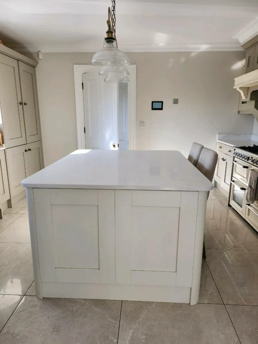Kitchen Island and Quartz worktop - Image 2
