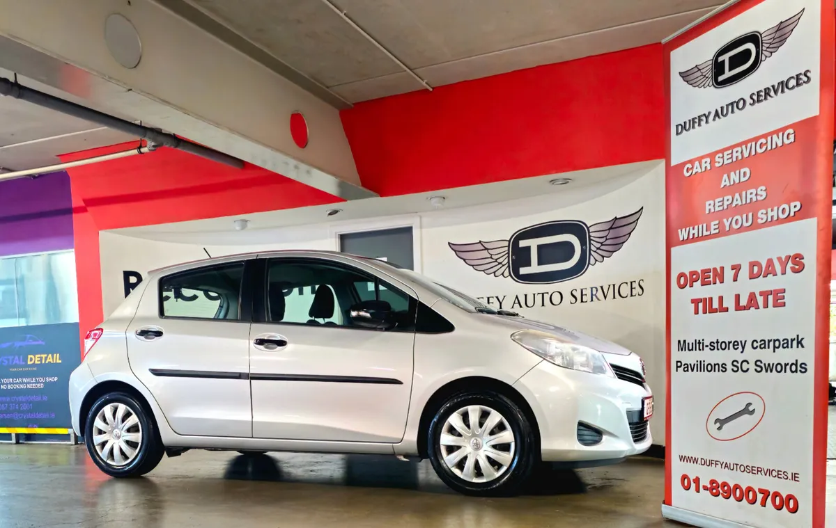 Toyota Yaris 2012. Sunroof. Great starter car - Image 3