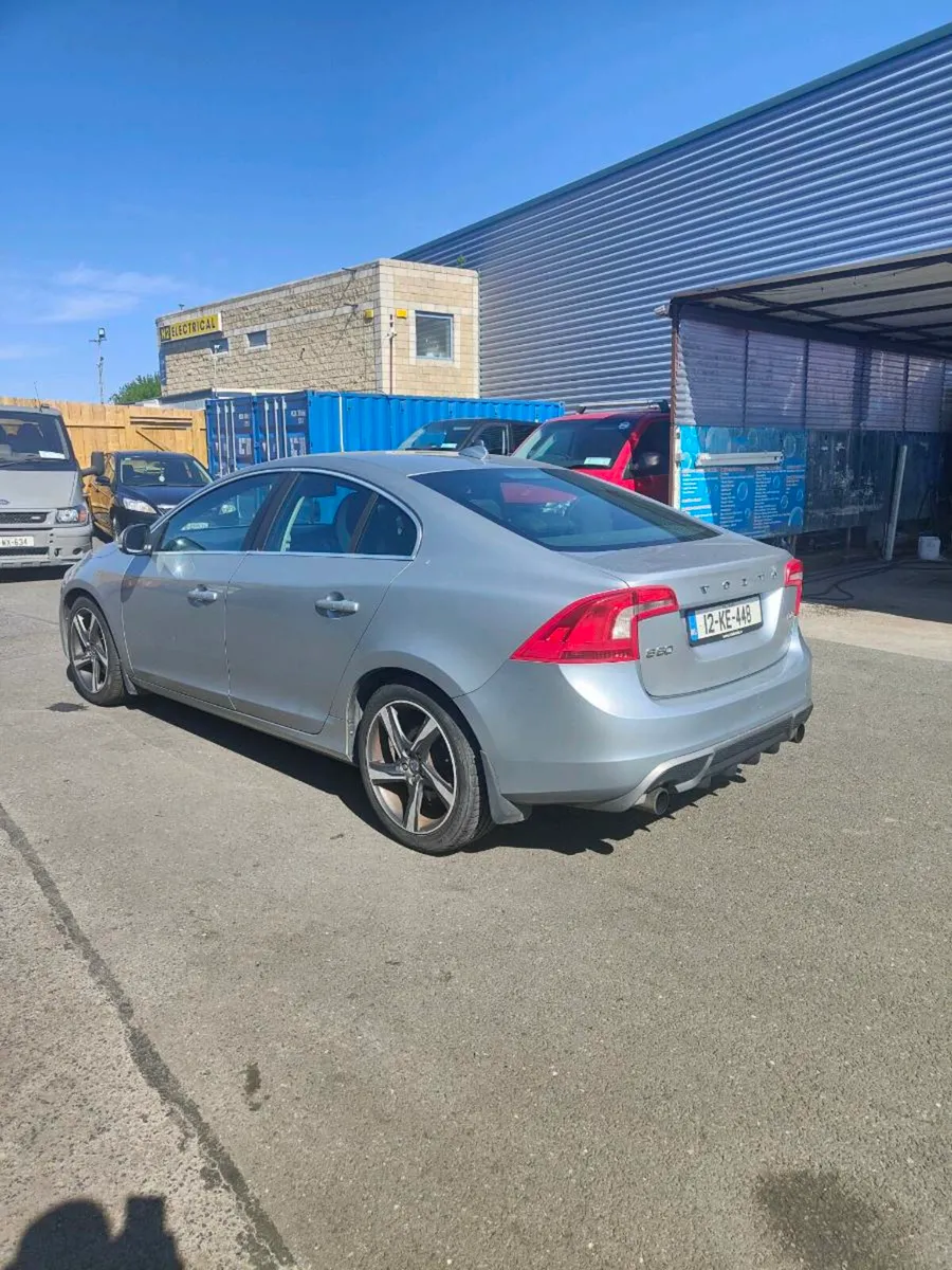Volvo S60 - Image 4