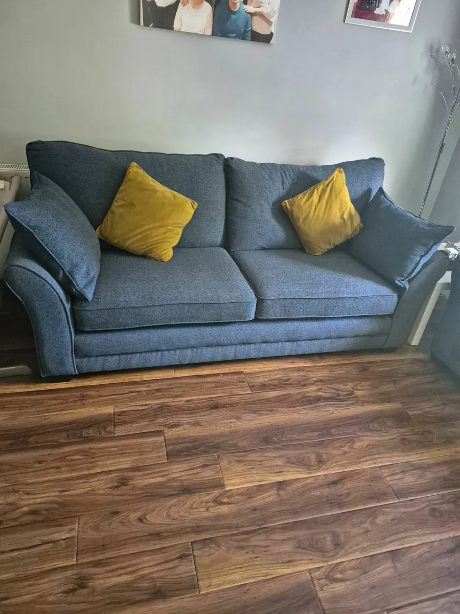 3-2-1 sofa - Image 2