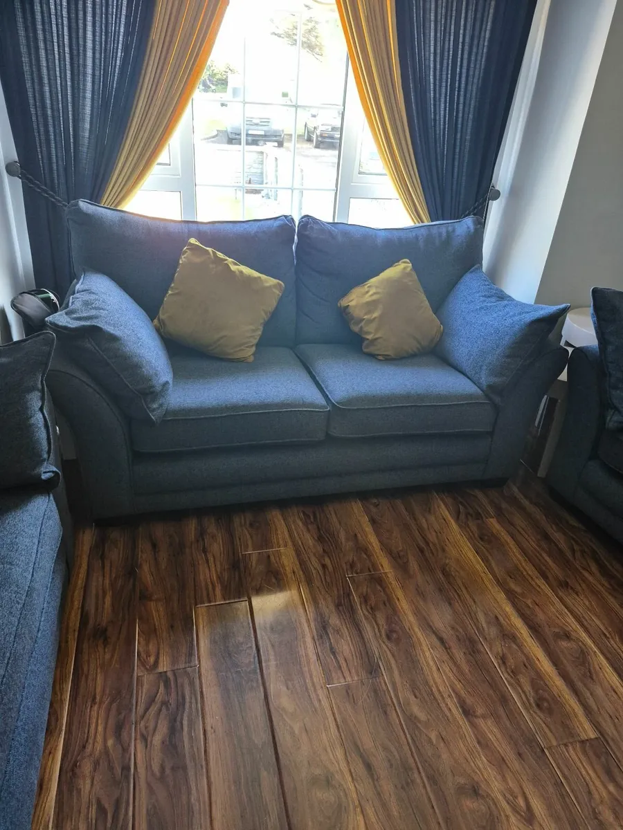 3-2-1 sofa - Image 1