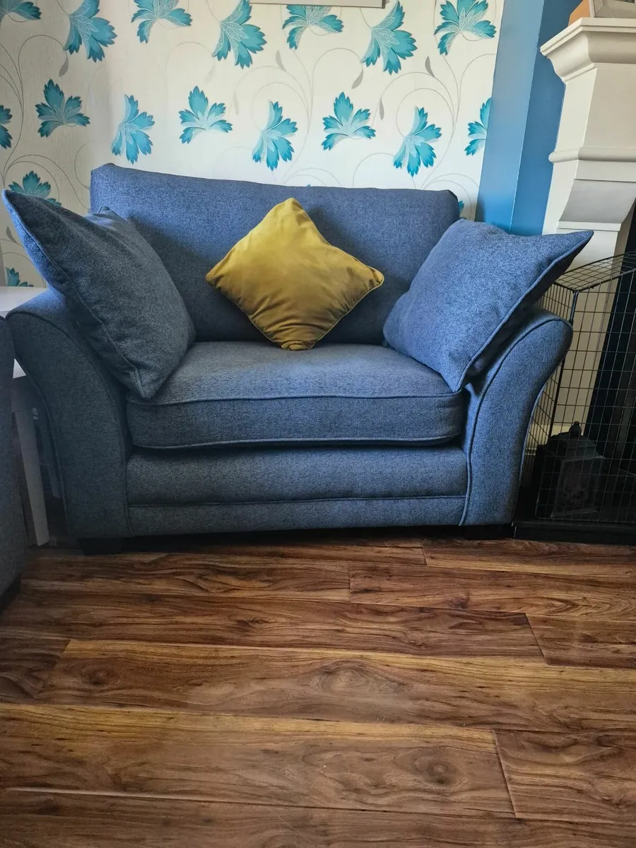 3-2-1 sofa - Image 3