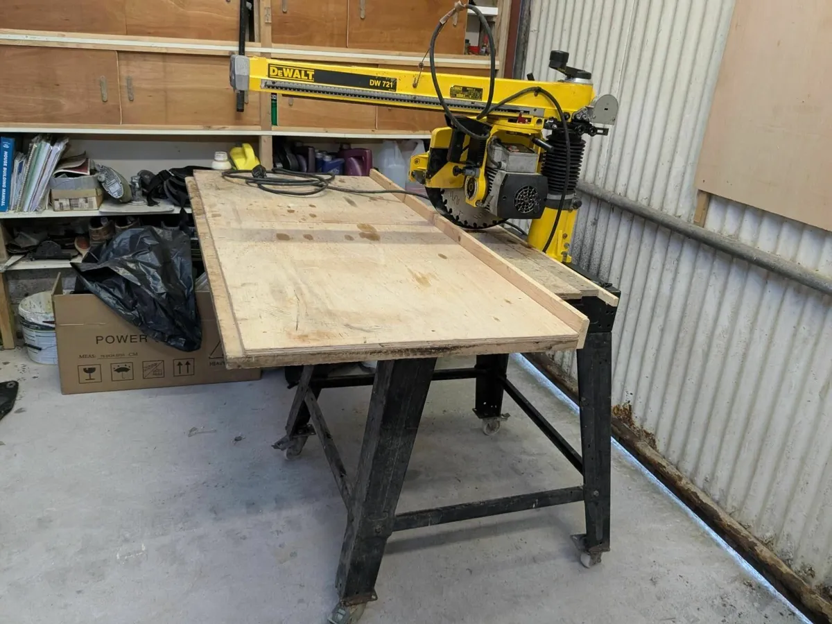 DeWalt radial Arm Saw - Image 4