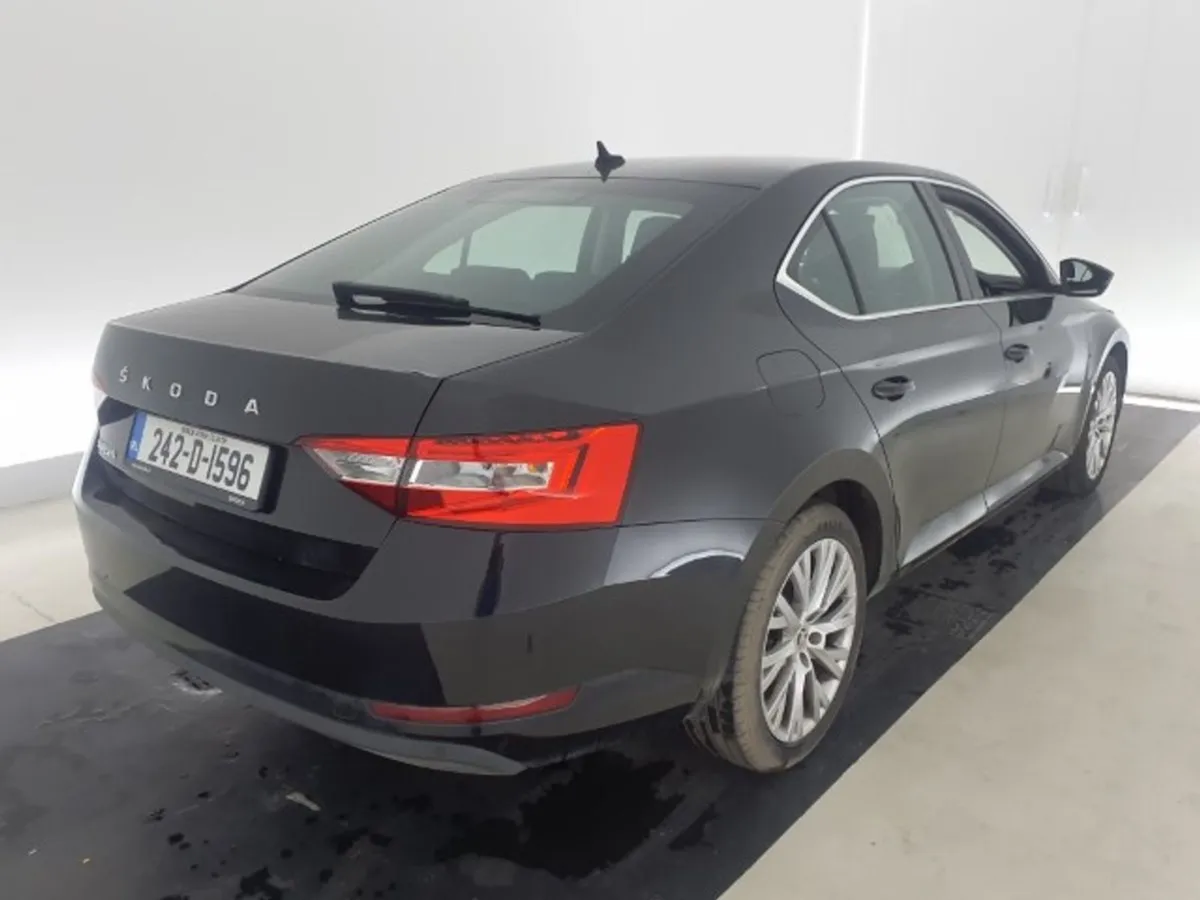 Skoda Superb Style 2.0 Tdi 150hp - 1968cc - Image 3