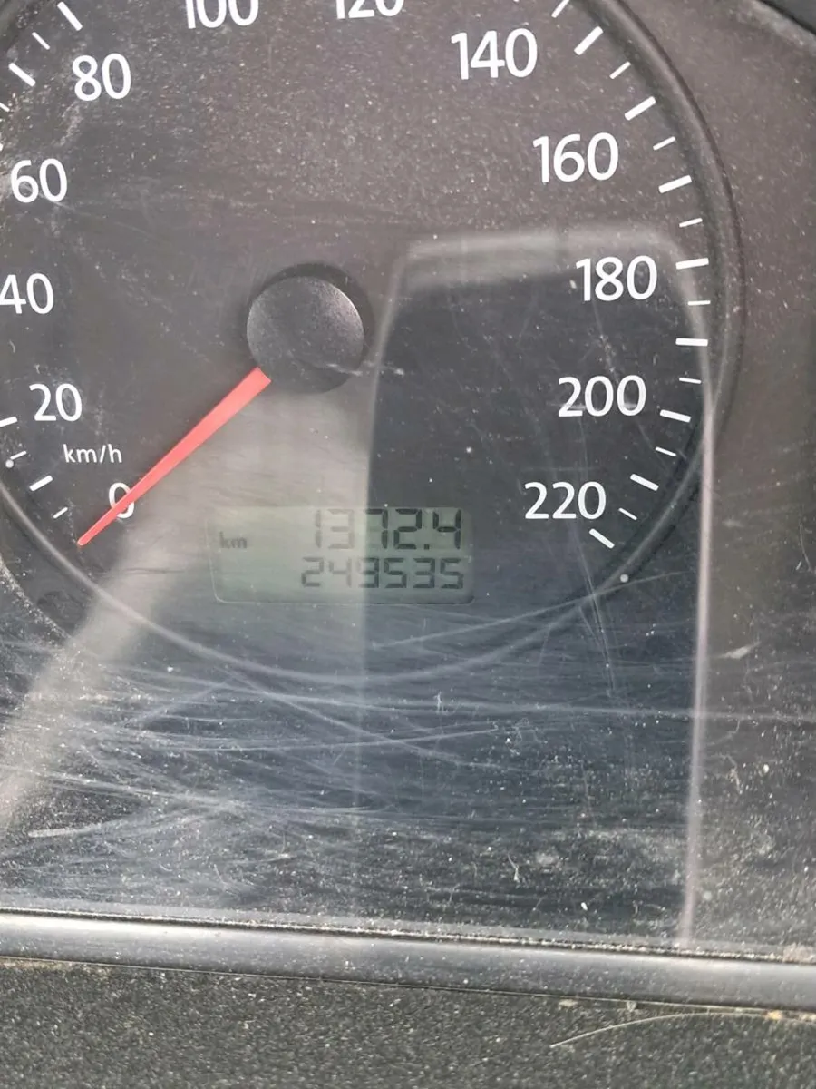 VW Transporter - Image 2