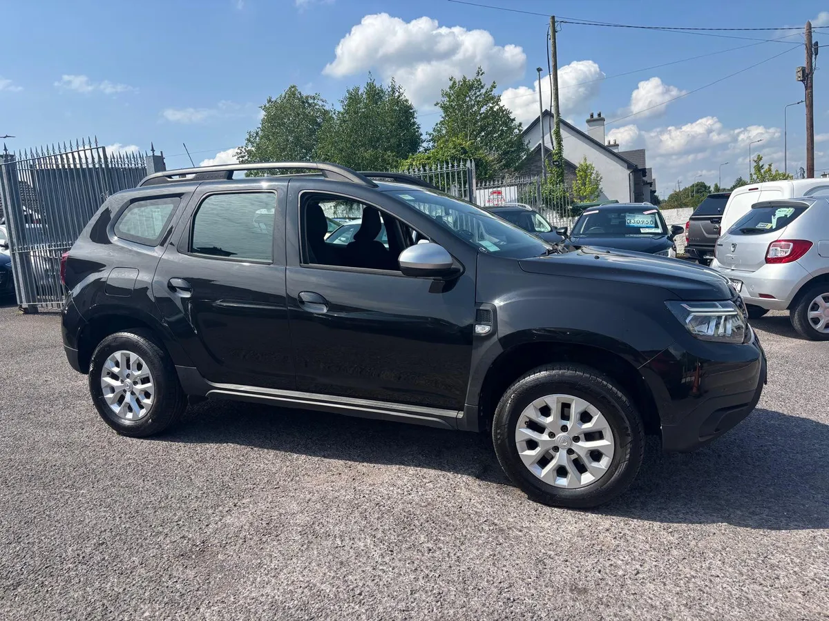 Dacia Duster 2022  PETROL  NEW  MODEL - Image 2