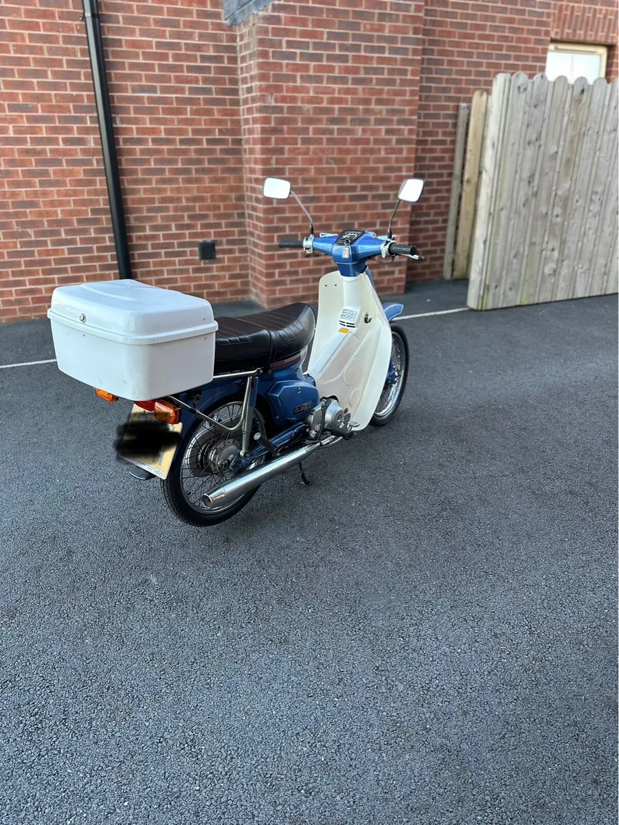 1986 Honda C90 Cub - Image 4