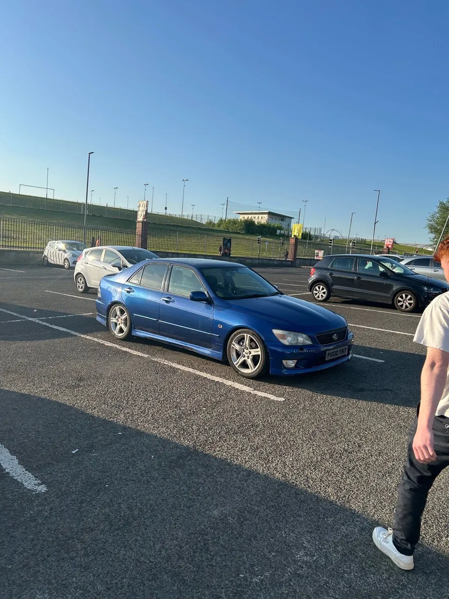LEXUS IS200 LSD YEAR MOT - Image 1