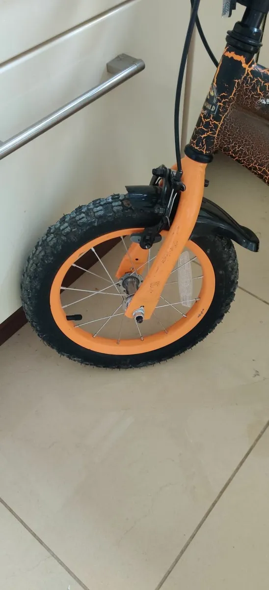 12 Inch Jurassic Park orange black child's bike - Image 4