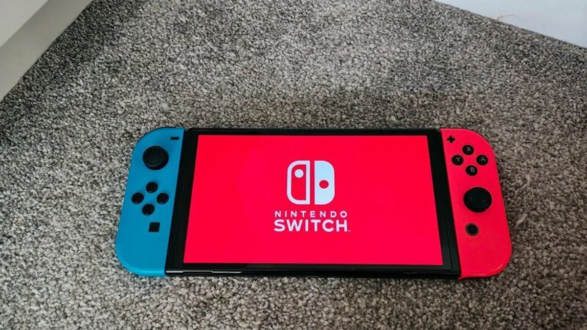 Nintendo Switch OLED plus Minecraft games - Image 4