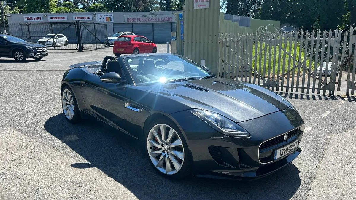 Jaguar F-Type V6S R-Dynamic *LOW MILEAGE* - Image 3