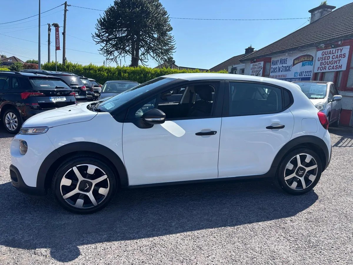 Citroen C3 2018    1.2  PETROL  LOW  MILEAGE - Image 3