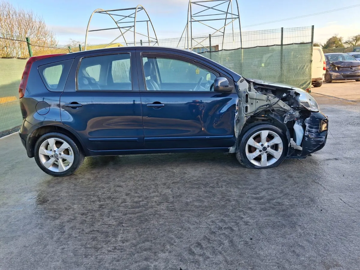 2013 Nissan note light damage - Image 3