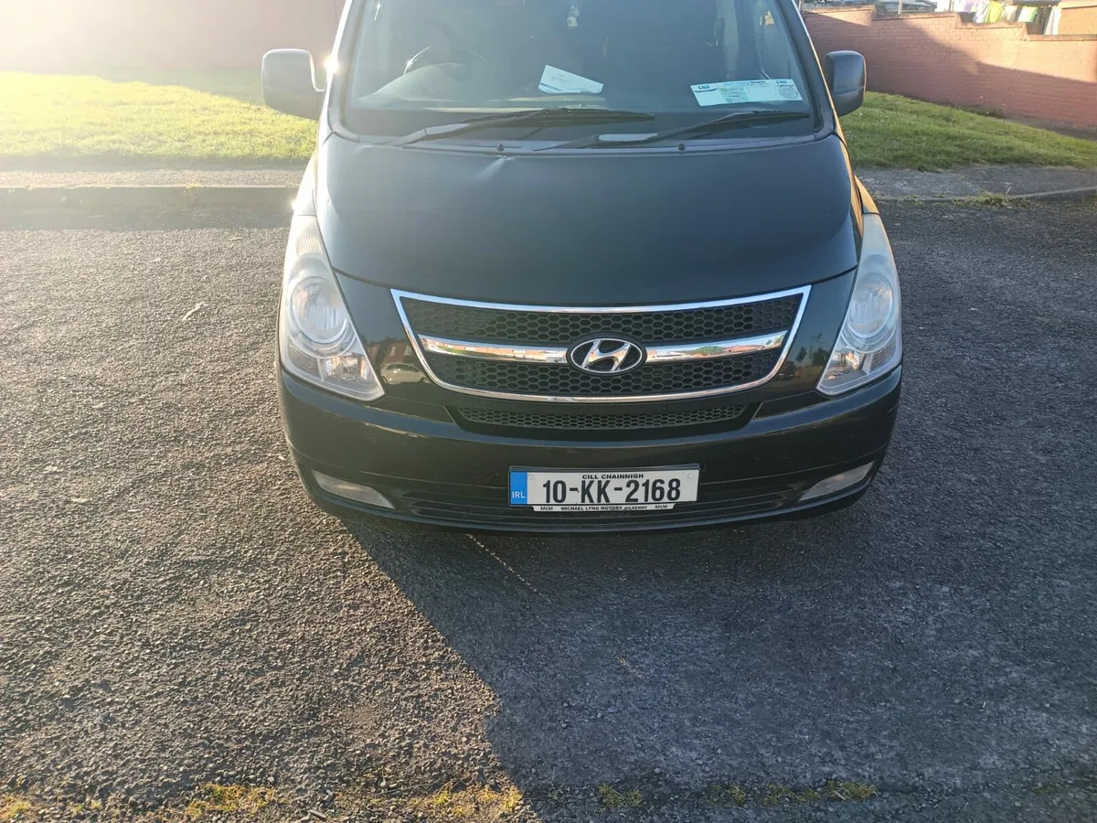 8 Seater Car - Image 2