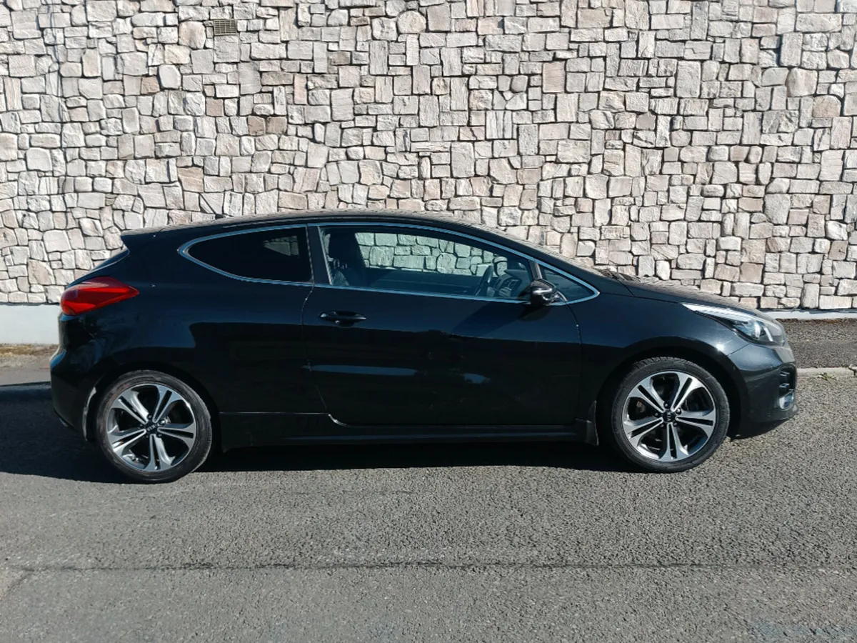 Kia ProCeed GT Line 3DR - Image 2