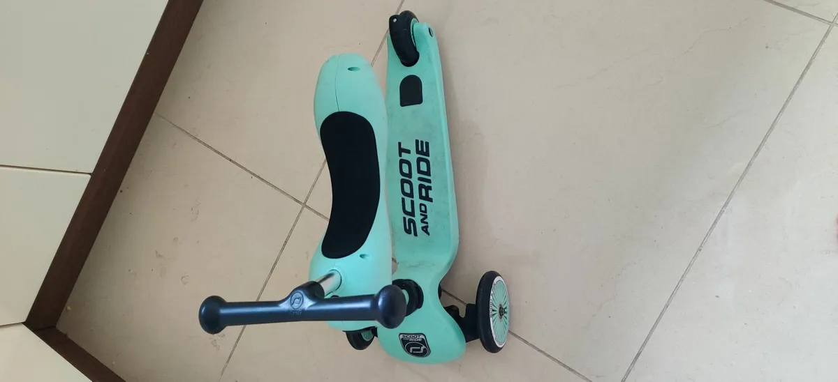 Scoot & Ride mint – Babies Highwaykick 1 Kickboard - Image 3