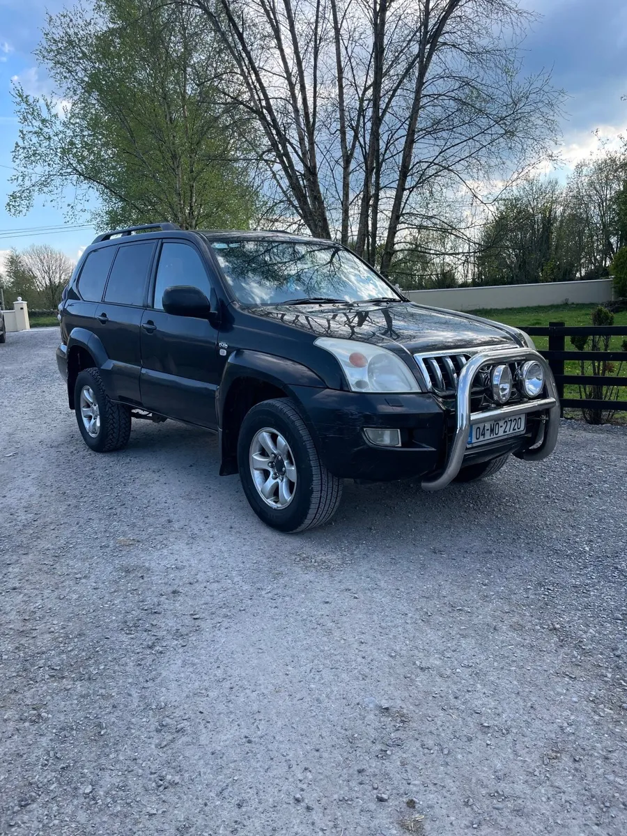 Toyota Land Cruiser 2004 - Image 1