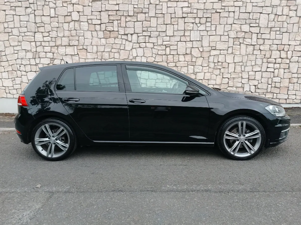 Volkswagen Golf Highline 1.6tdi - Image 2