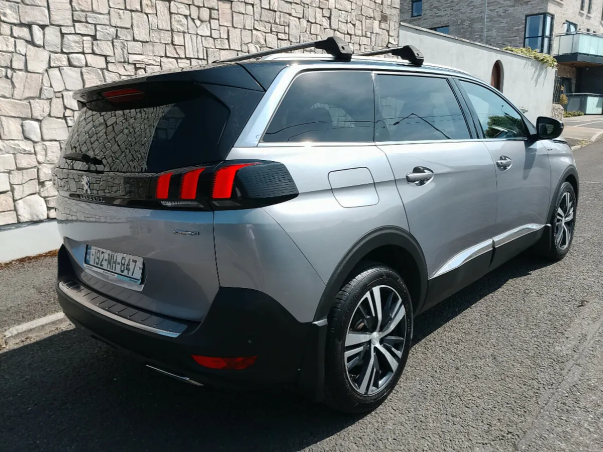 Peugeot 5008 Gt-line 1.5 Blue HDI 130 6.2 4 - Image 3