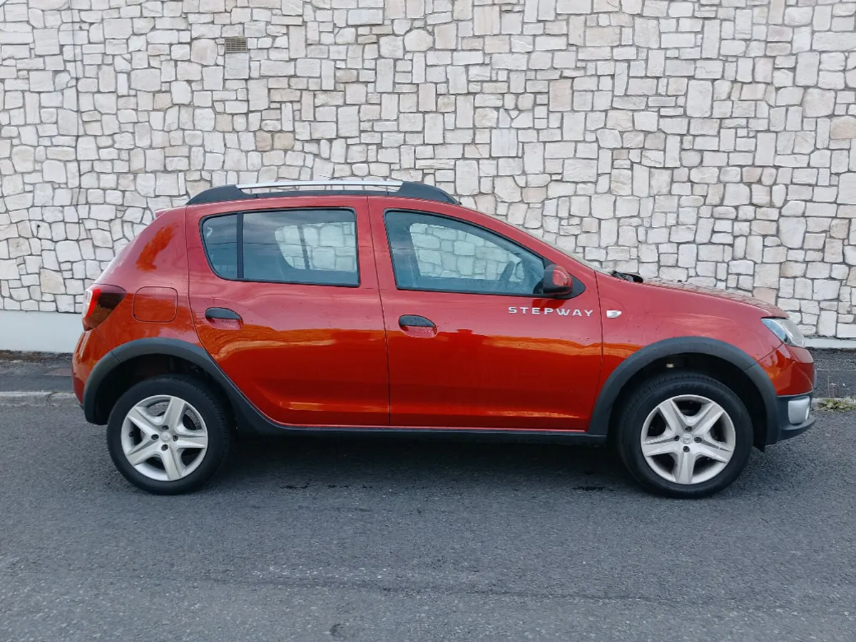 Dacia Sandero Stepway Stepway Alternative TCE 90 E - Image 2