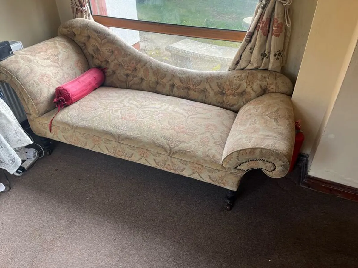 Victorian Chez lounge and arm chair set - Image 1