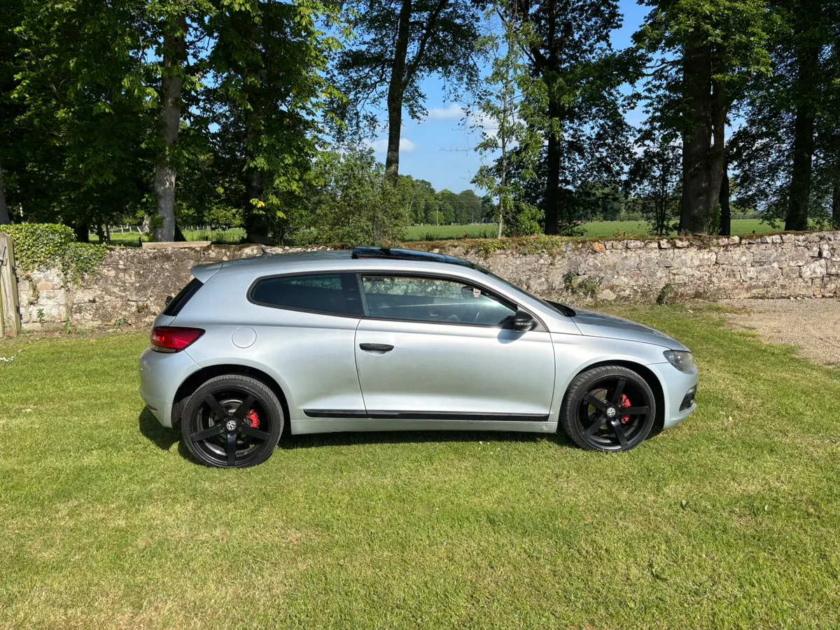 2010 Volkswagen scirocco GT TDI - Image 2