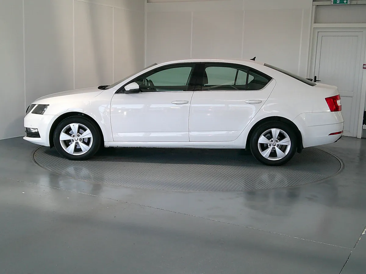 Skoda Octavia 2019 - Image 4