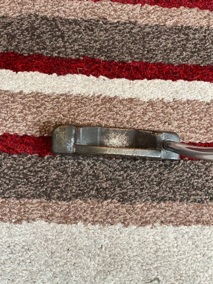 Golf Putter - Image 1