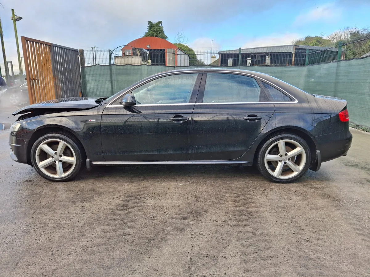 2011 Audi A4 2.0L Diesel - Image 4