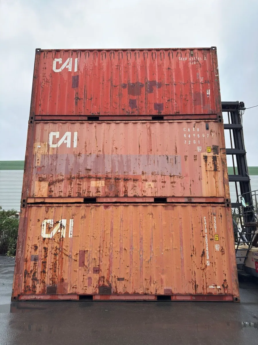20ft shipping  containers - Image 1